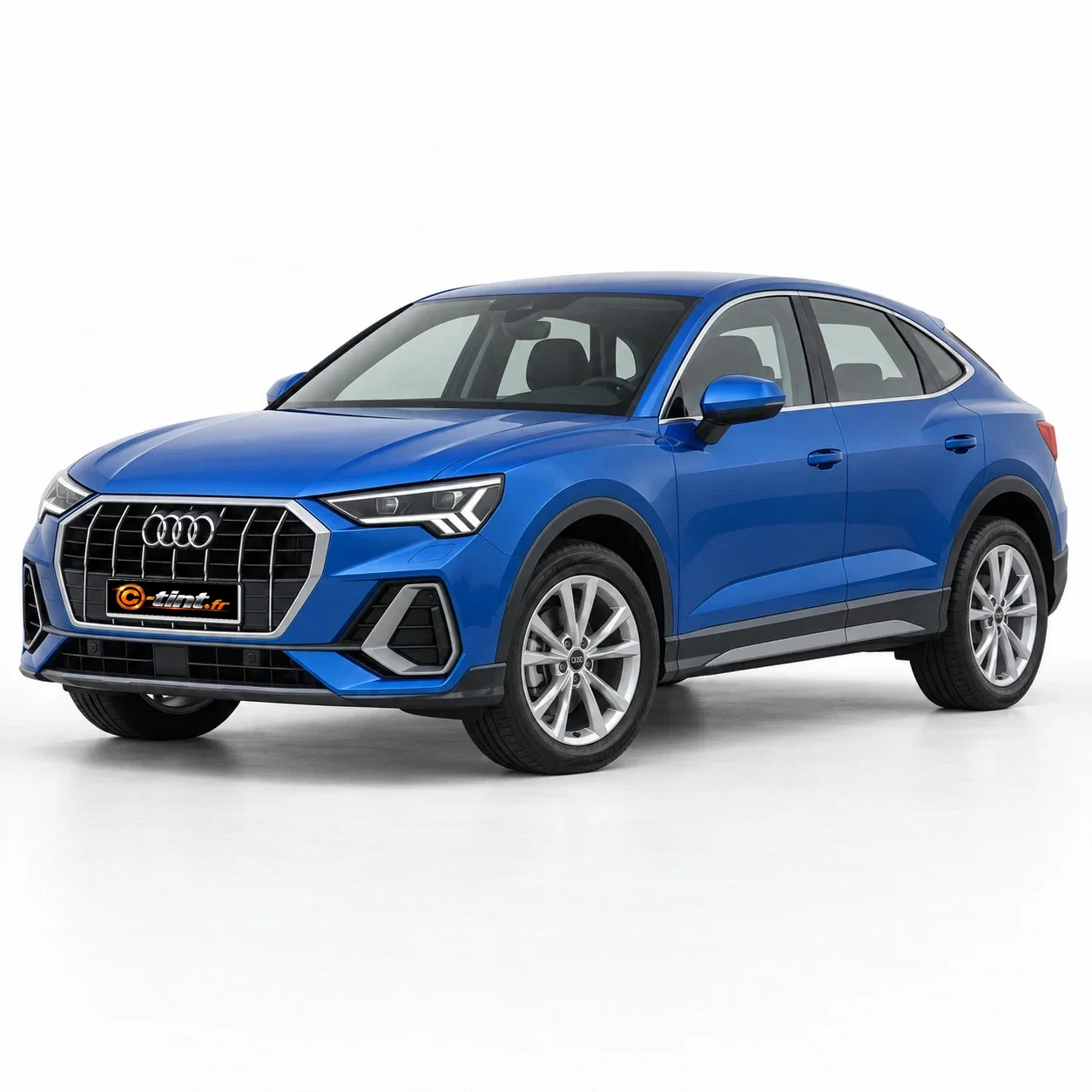 Audi Q3 Génération 2 — Sportback — coupé, 2022, SUV / 4x4 5 portes, bleu — vue trois-quarts avant
