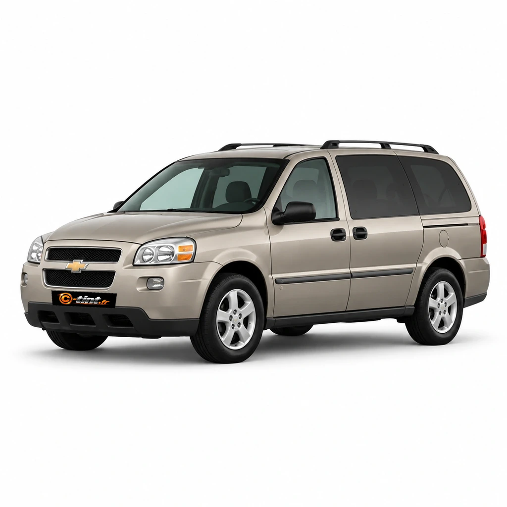 Chevrolet Uplander Génération 1, 5 portes — vue trois-quarts avant