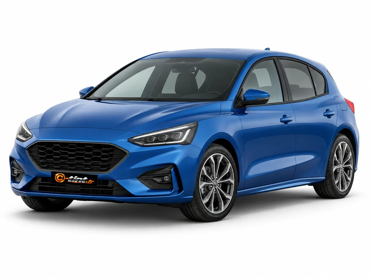 Ford Focus Génération 4 · 5 portes — vue trois-quarts avant