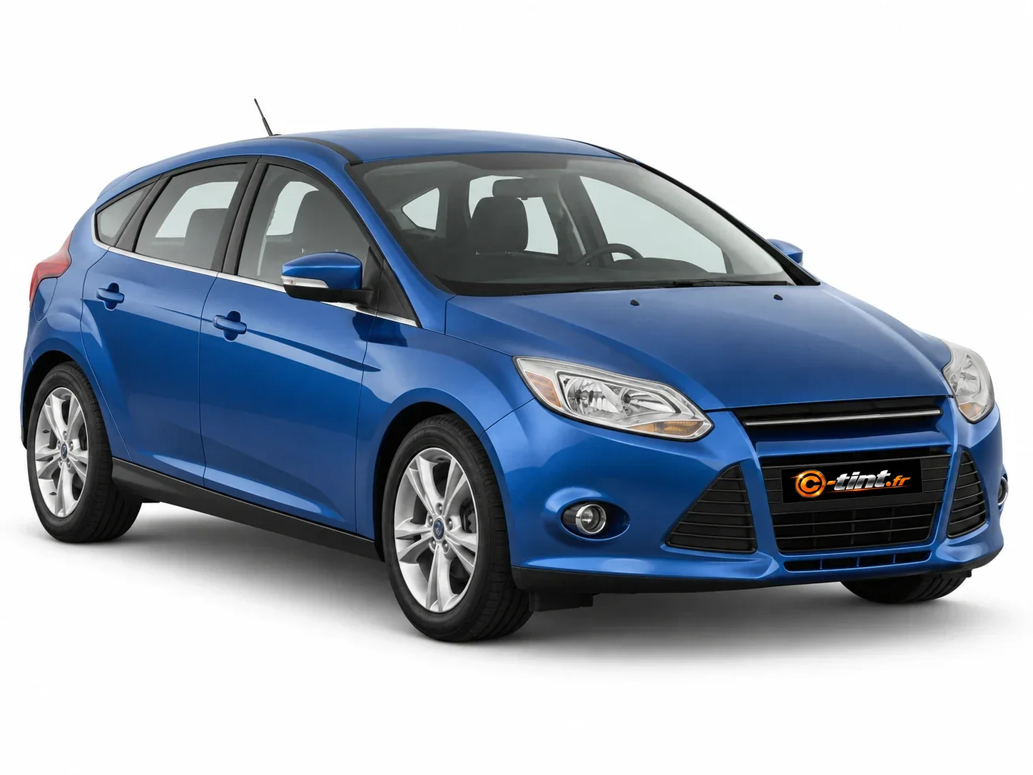 Ford Focus Génération 3 · phase 1 · 5 portes — vue trois-quarts avant