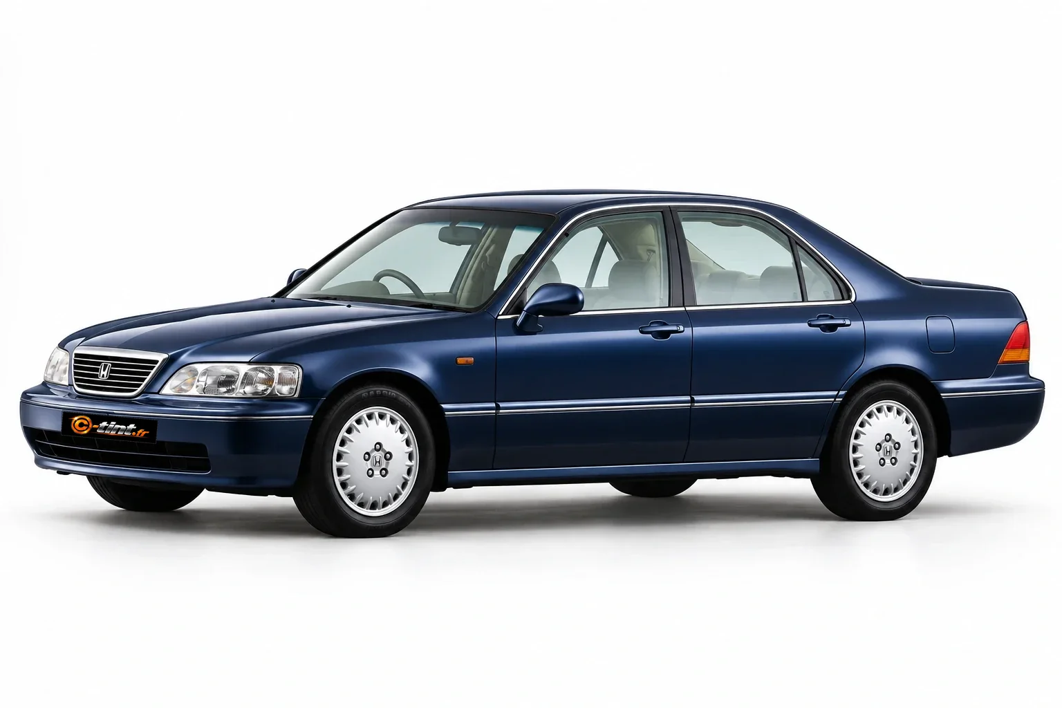 Honda Legend KA9 — Génération 3 — Berline, Berline (4 portes) — vue trois-quarts avant