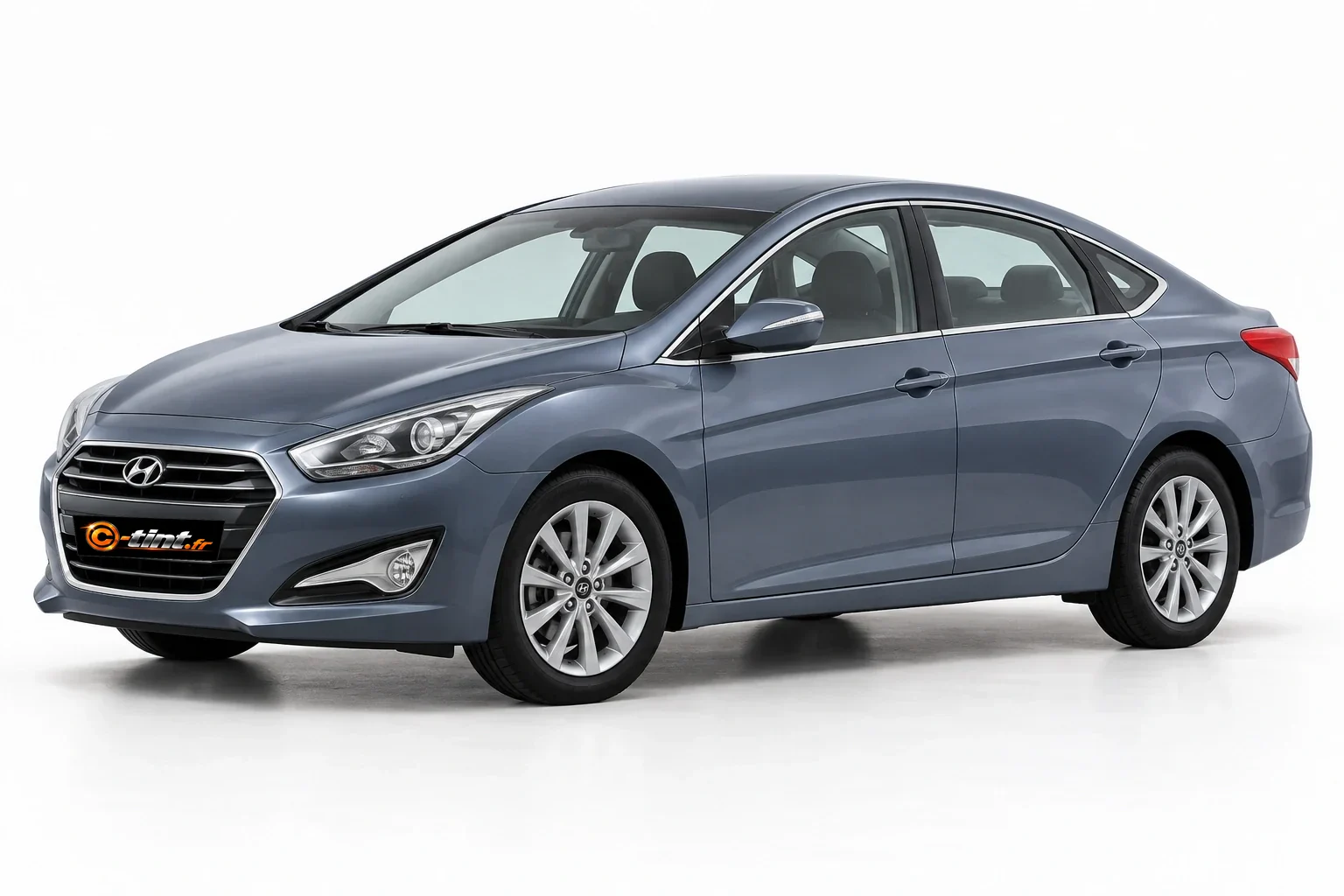 Hyundai i40 VF — Génération 1 — Berline, Berline (4 portes) — vue trois-quarts avant