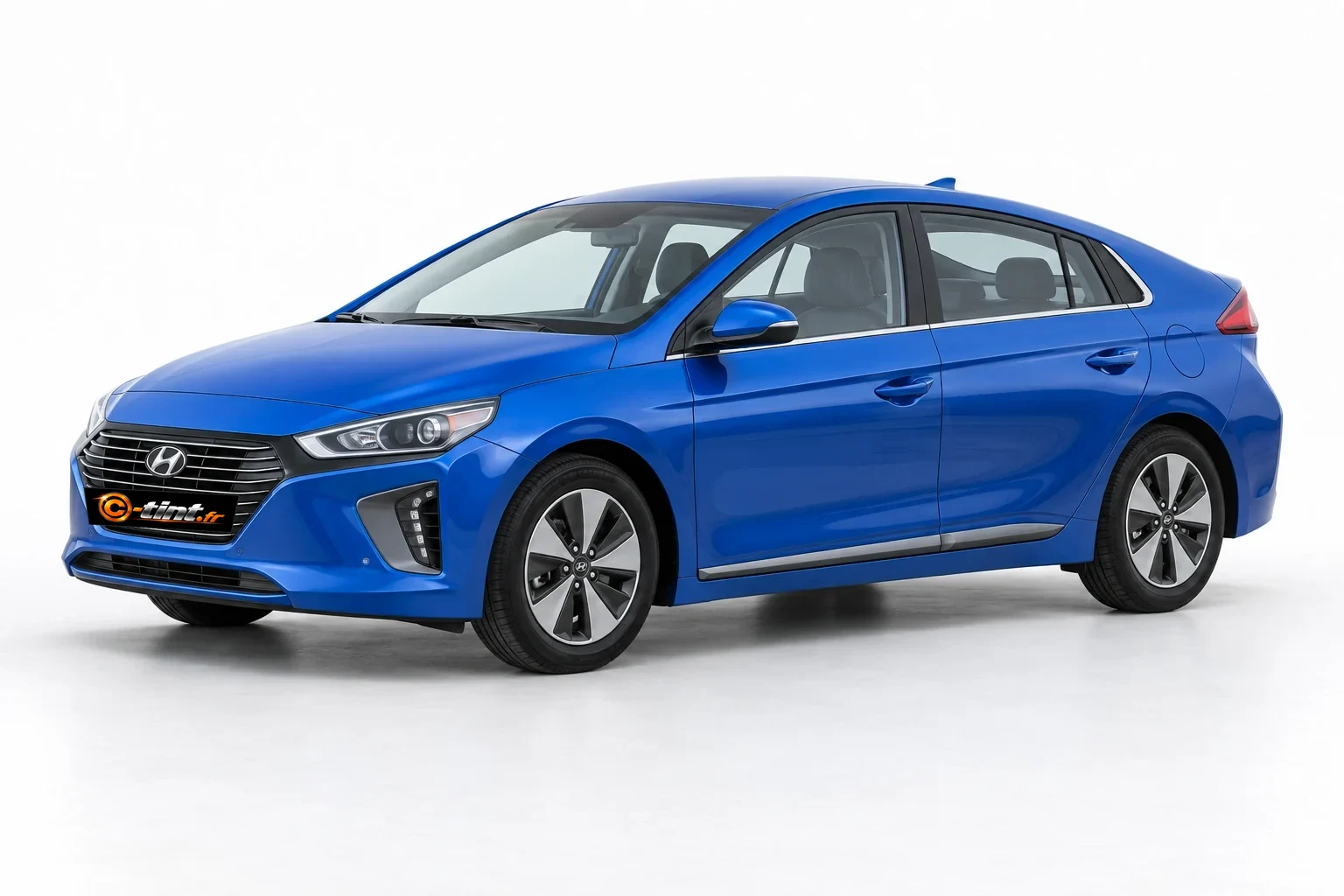 Hyundai Ioniq AE — Génération 1, Liftback (5 portes) — vue trois-quarts avant