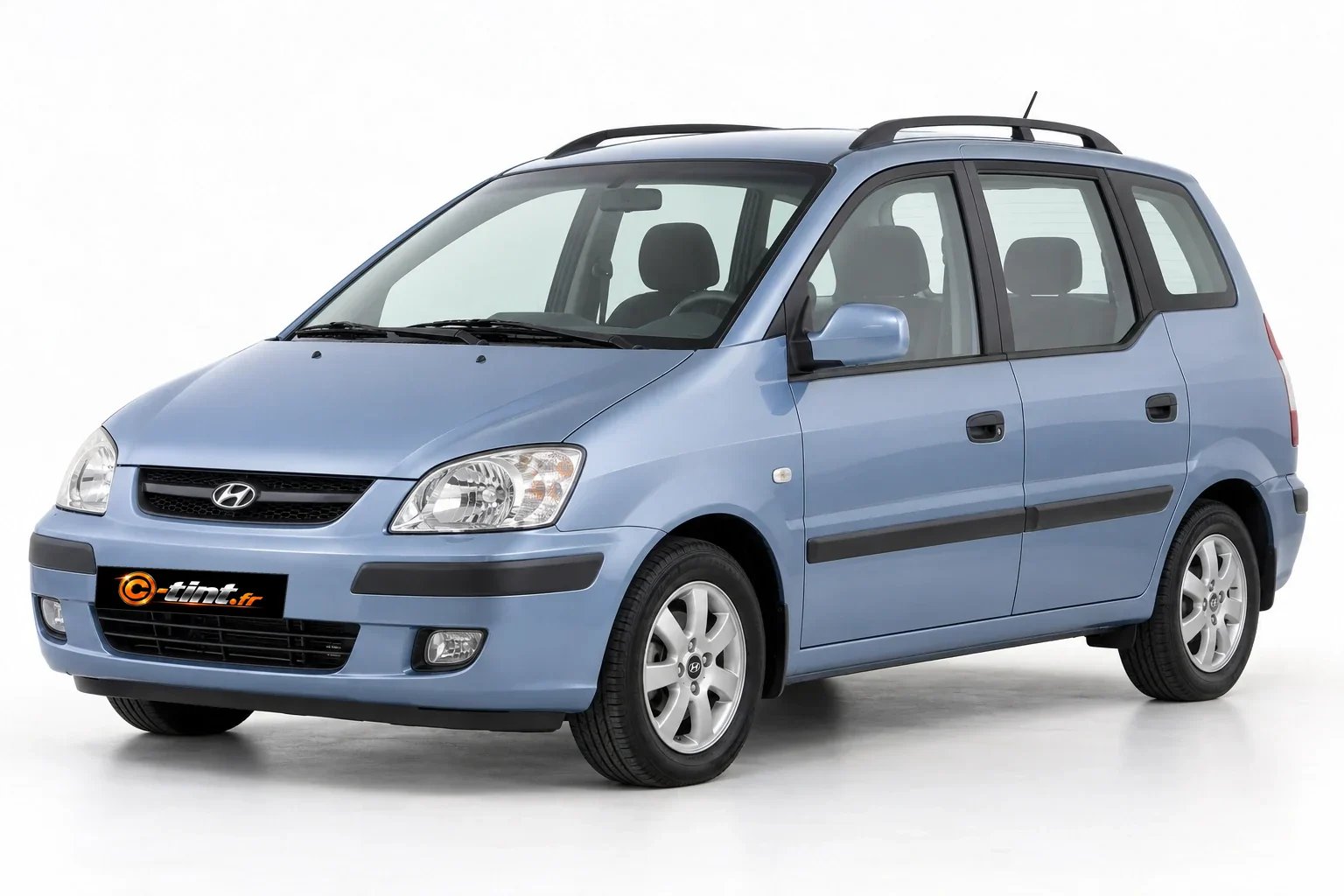 Hyundai Matrix FC — Génération 1, Monospace compact (5 portes) — vue trois-quarts avant
