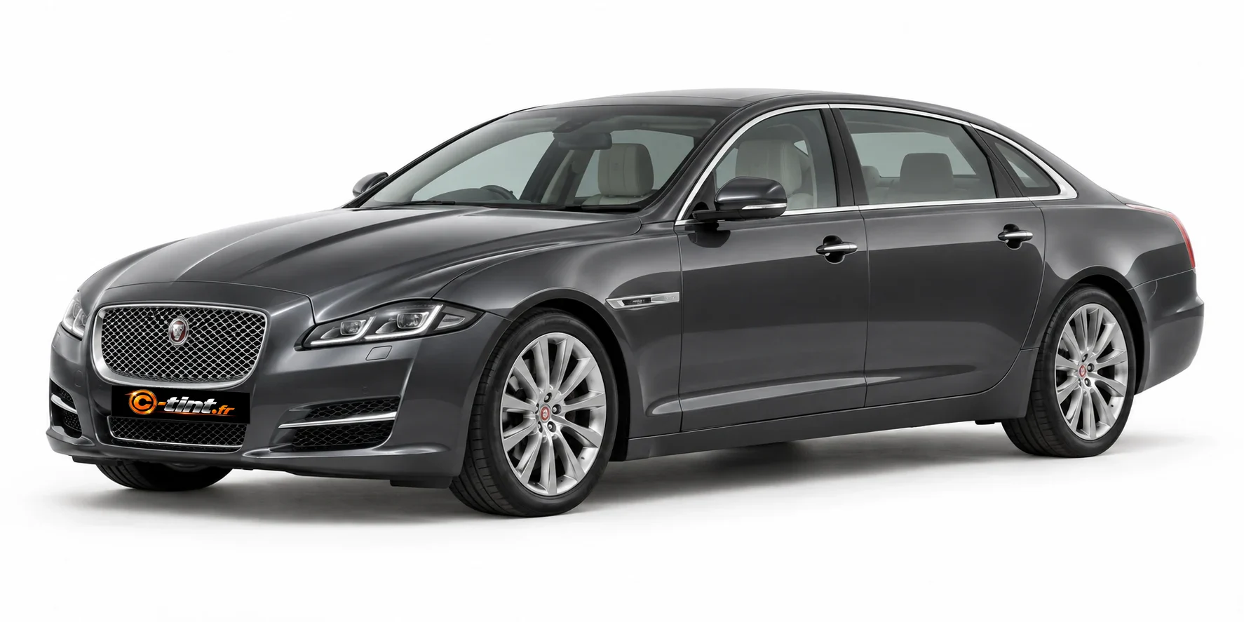 Jaguar XJ X351 · Berline longue · Berline longue 4 portes — vue trois-quarts avant
