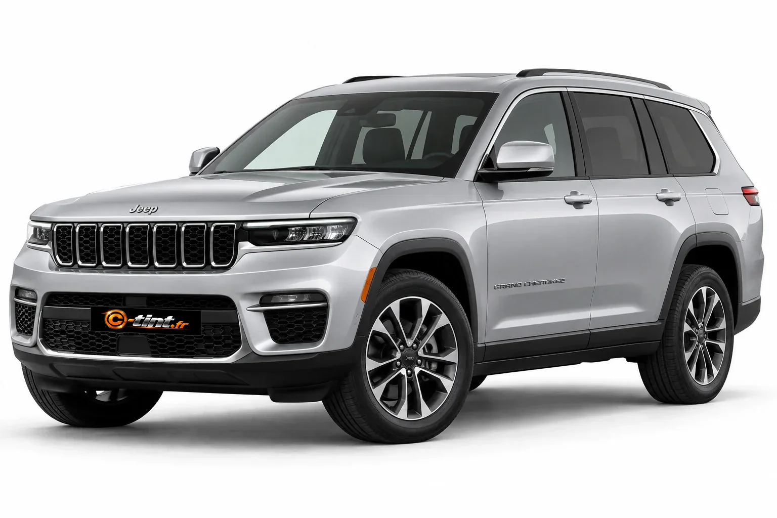 Jeep Grand Cherokee WL · Génération 5 · SUV 5 portes · SUV / 4x4 · 5 portes — vue trois-quarts avant