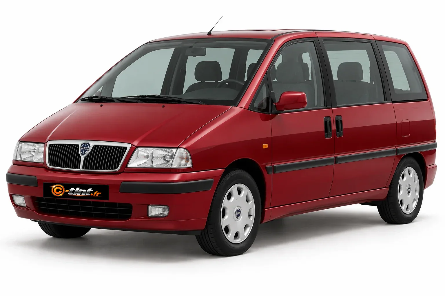 Lancia Zeta 220 · monospace 5 portes · Monospace · 5 portes — vue trois-quarts avant