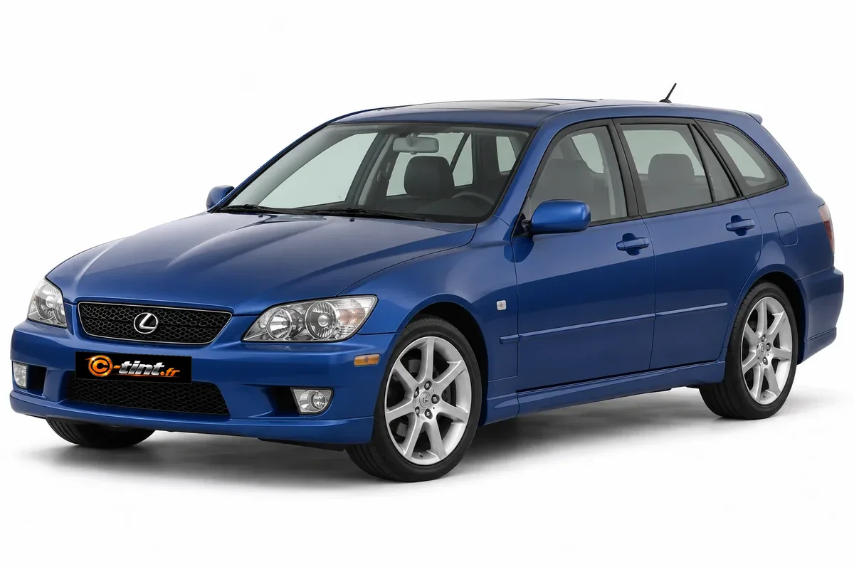 Lexus IS XE10 · Génération 1 · SportCross break 5 portes · Break SportCross · 5 portes — vue trois-quarts avant