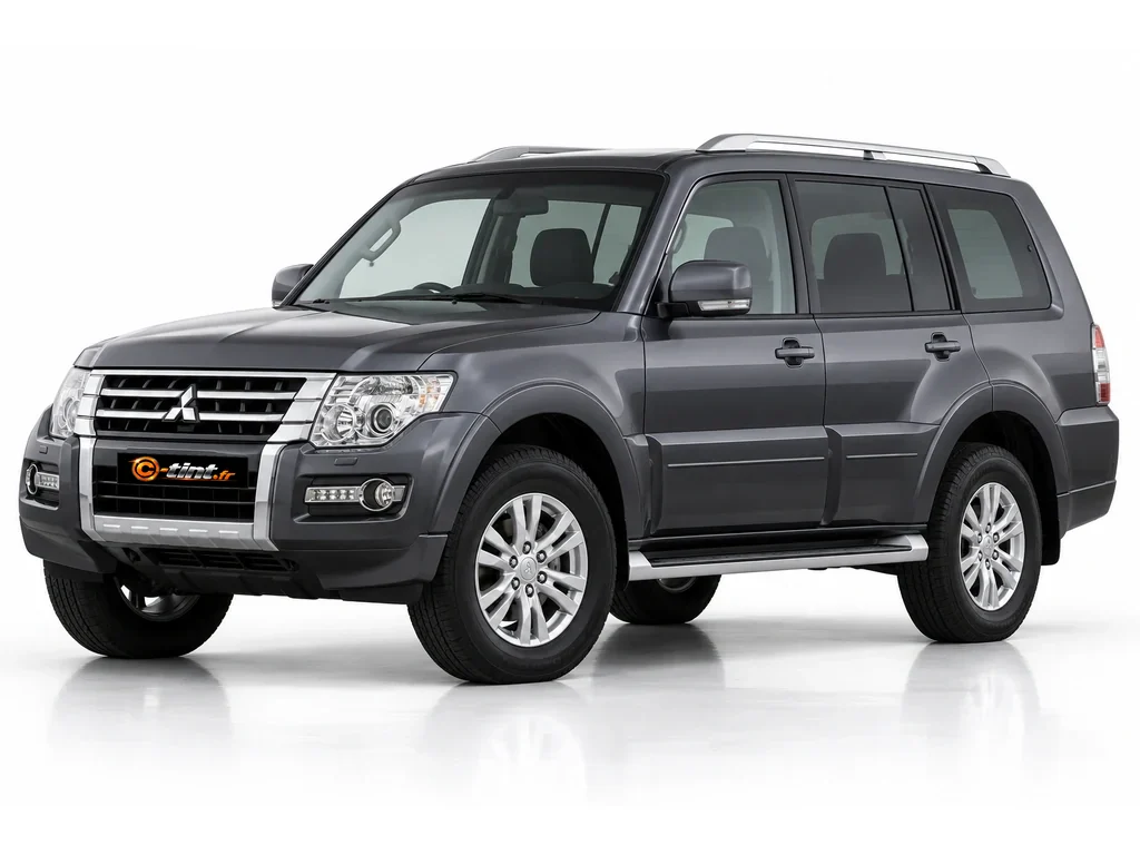 Mitsubishi Pajero V80 — Génération 4 — Long — phase 2 & 3 · Long · 5 portes — vue trois-quarts avant vers la gauche