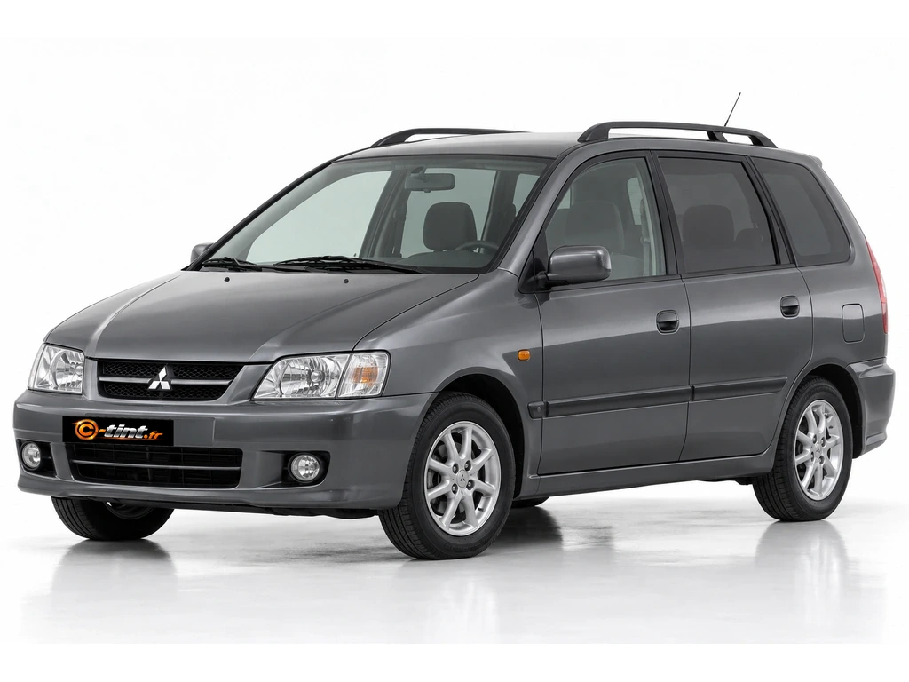 Mitsubishi Space-Star DG0 — Génération 1 — Star · Monospace · 5 portes — vue trois-quarts avant vers la gauche