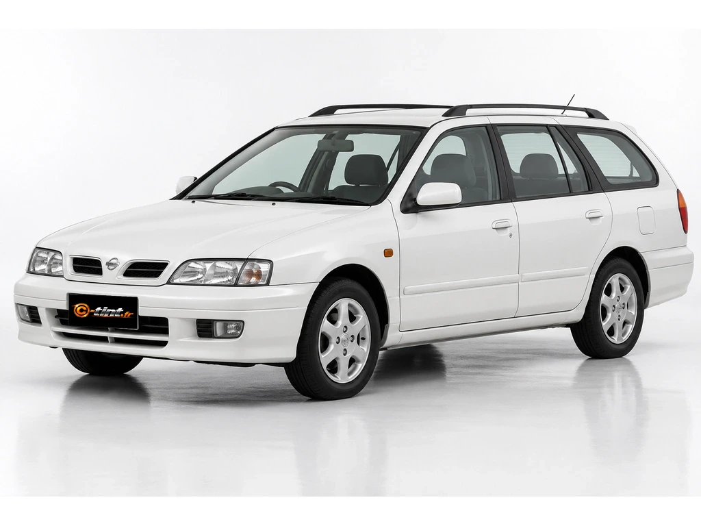 Nissan Primera P11 — Génération 2 — Break · Break · 5 portes — vue trois-quarts avant vers la gauche
