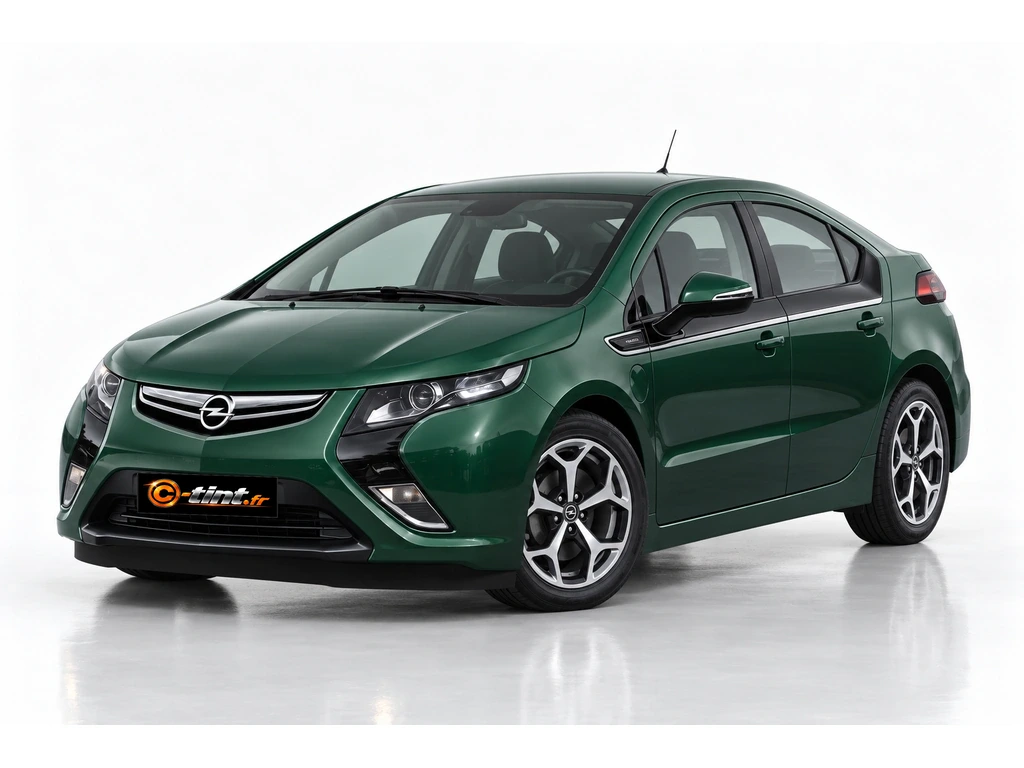 Opel Ampera Génération 1 · Berline à hayon · 5 portes — vue trois-quarts avant vers la gauche