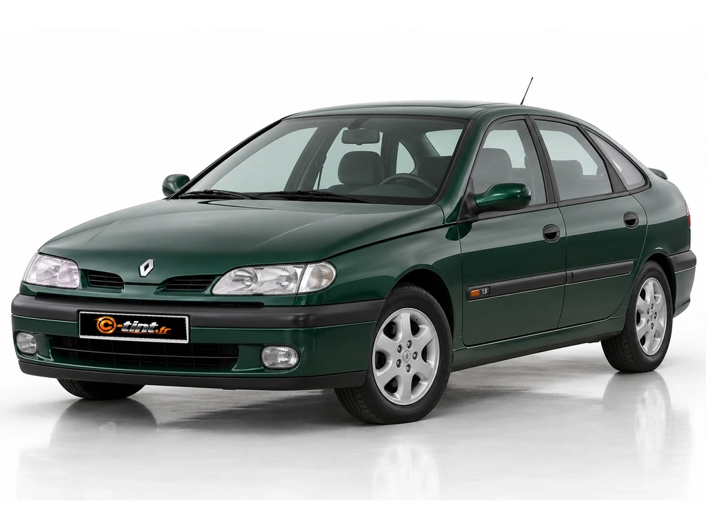 Renault Laguna B56 — Génération 1 · Berline à hayon · 5 portes — vue trois-quarts avant vers la gauche