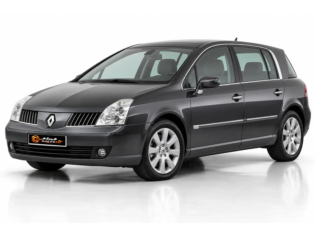 Renault Vel Satis J · Berline · 5 portes — vue trois-quarts avant vers la gauche