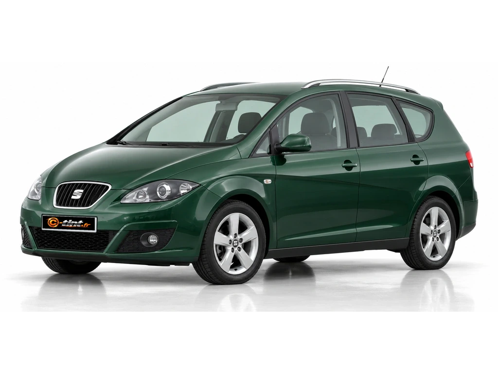 Seat Altea 5P/5PN — Génération 1 — XL · Monospace · 5 portes — vue trois-quarts avant vers la gauche