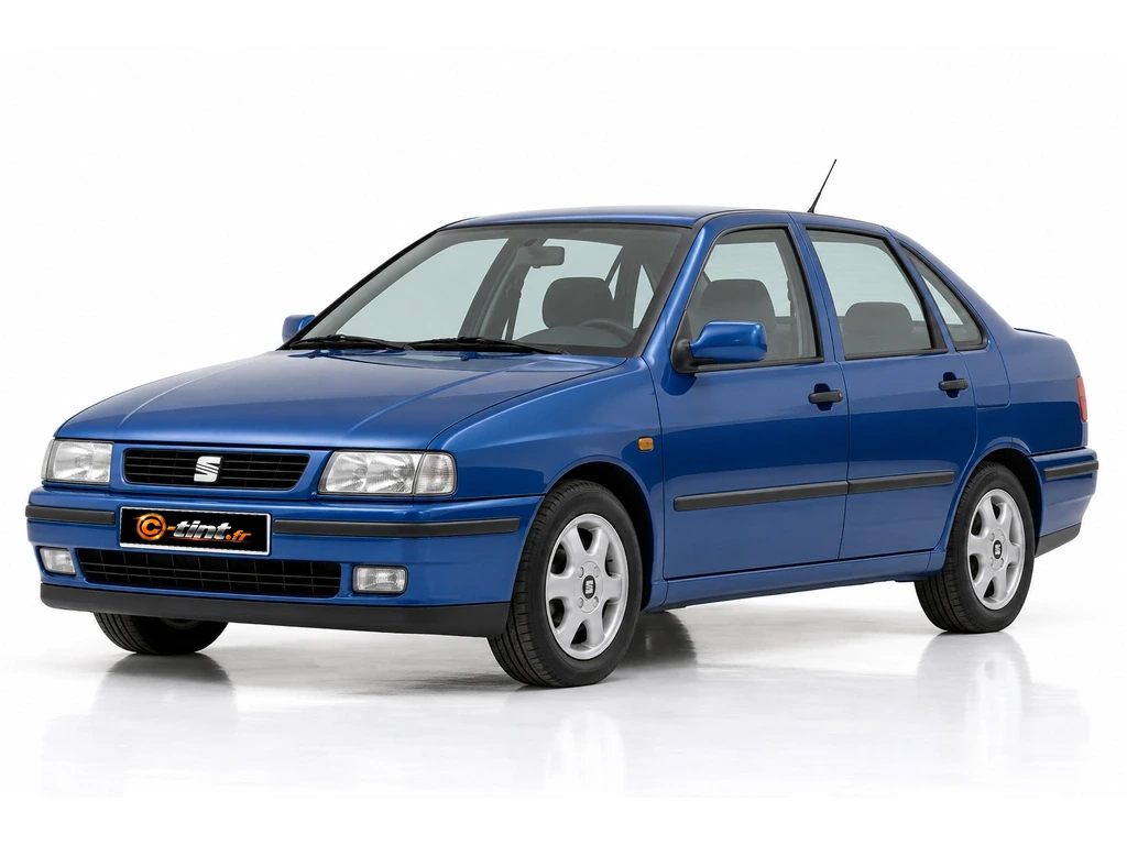 Seat Cordoba 6K/C — Génération 1 — Berline · Berline · 4 portes — vue trois-quarts avant vers la gauche