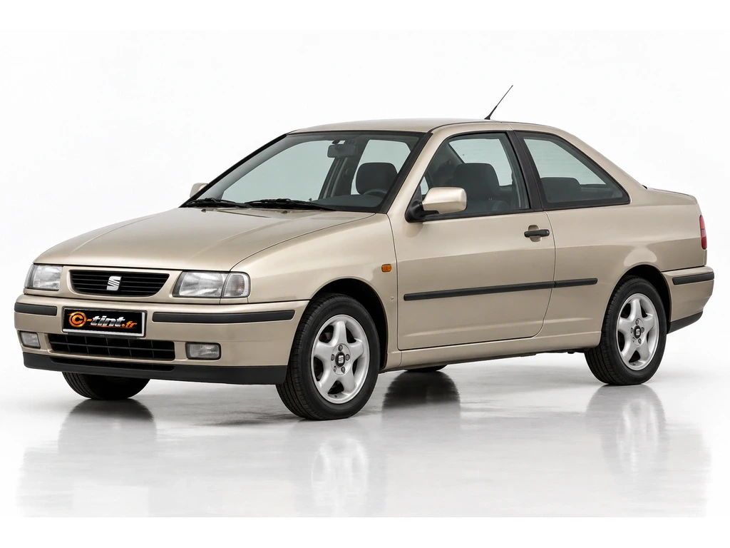 Seat Cordoba 6K — SX — Coupé 2 portes · Coupé · 2 portes — vue trois-quarts avant vers la gauche