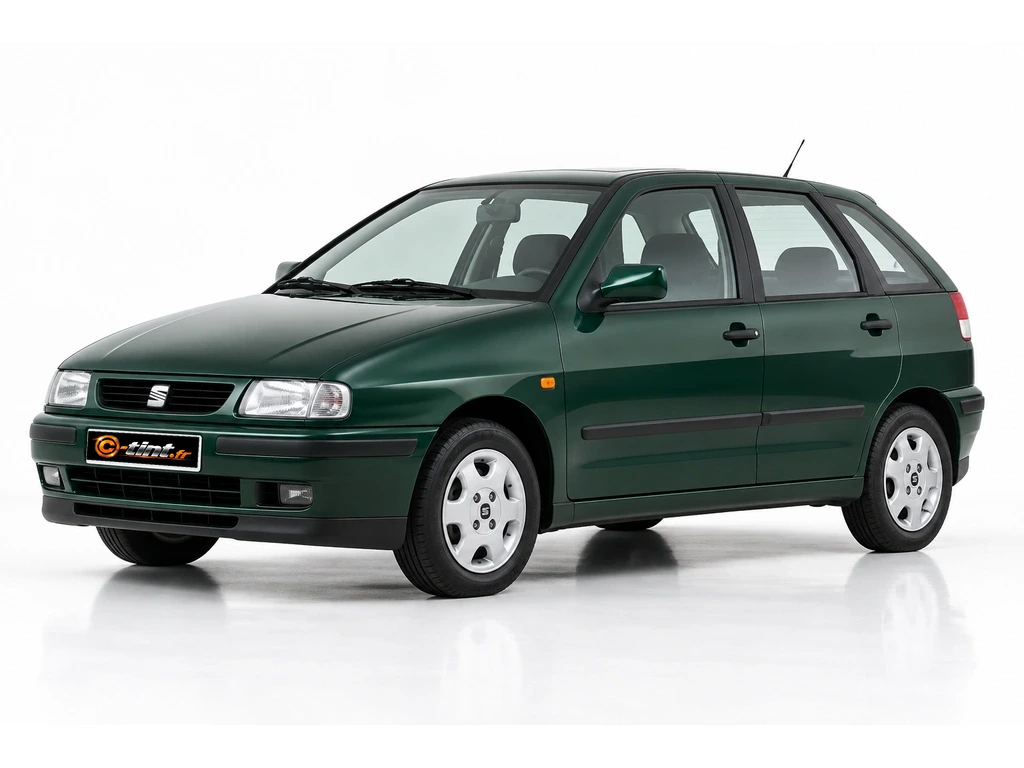 Seat Ibiza 6K — Génération 2 — (phase 1) · Berline compacte · 5 portes — vue trois-quarts avant vers la gauche