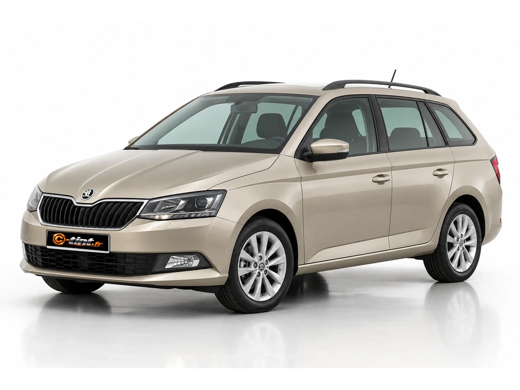 Skoda Fabia NJ — Génération 3 — Combi Break · Break · 5 portes — vue trois-quarts avant vers la gauche