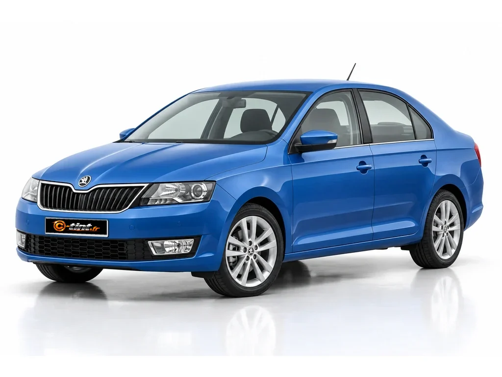 Skoda Rapid NH — Liftback · Berline · 5 portes — vue trois-quarts avant vers la gauche