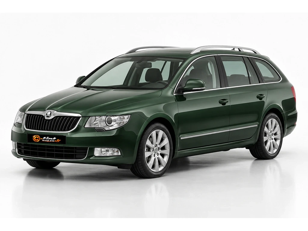 Skoda Superb 3T — Génération 2 — Combi Break · Break · 5 portes — vue trois-quarts avant vers la gauche