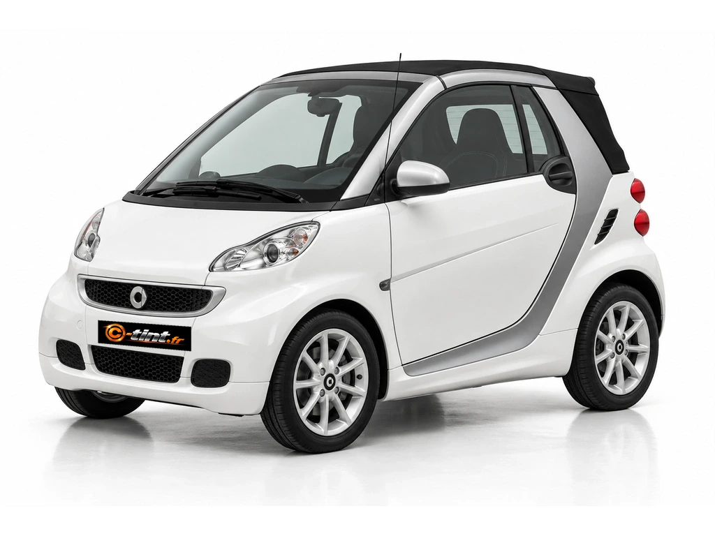 Smart Fortwo 451 — Génération 2 — Cabriolet · Cabriolet · 2 portes — vue trois-quarts avant vers la gauche