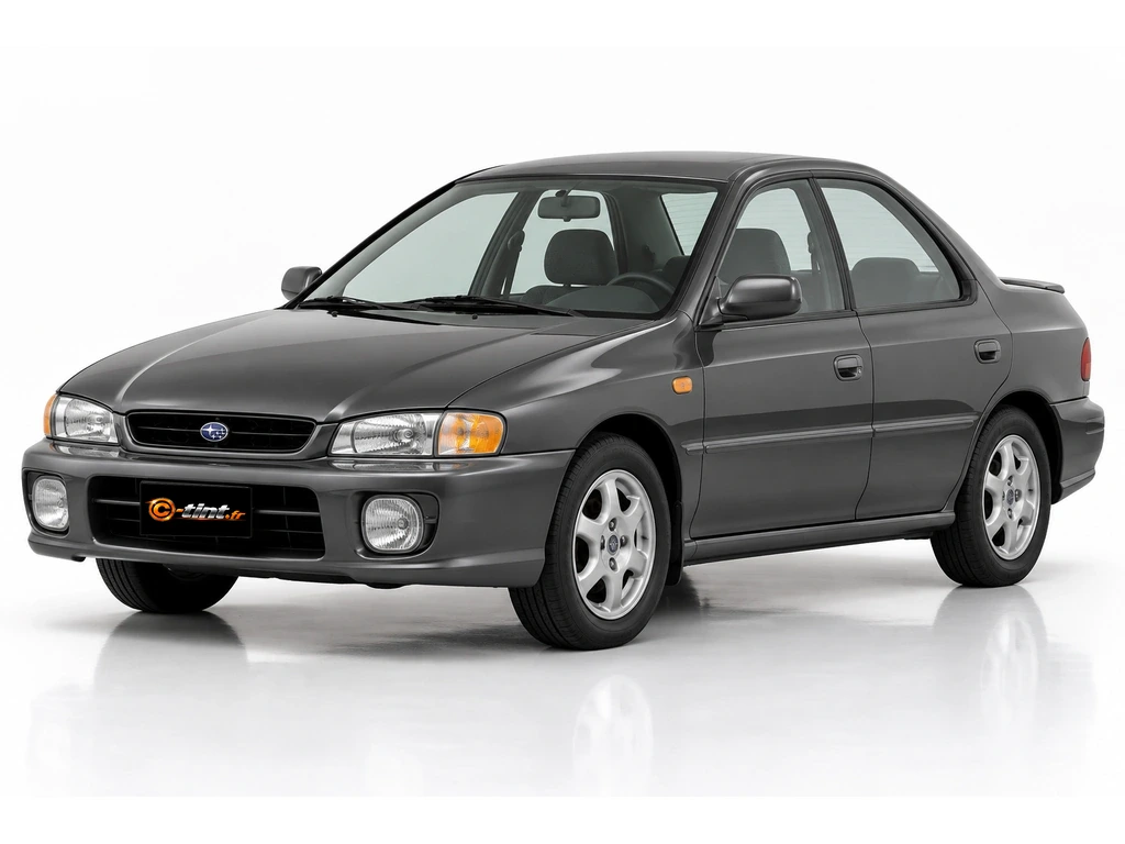 Subaru Impreza GC — Génération 1 — Berline · Berline · 4 portes — vue trois-quarts avant vers la gauche