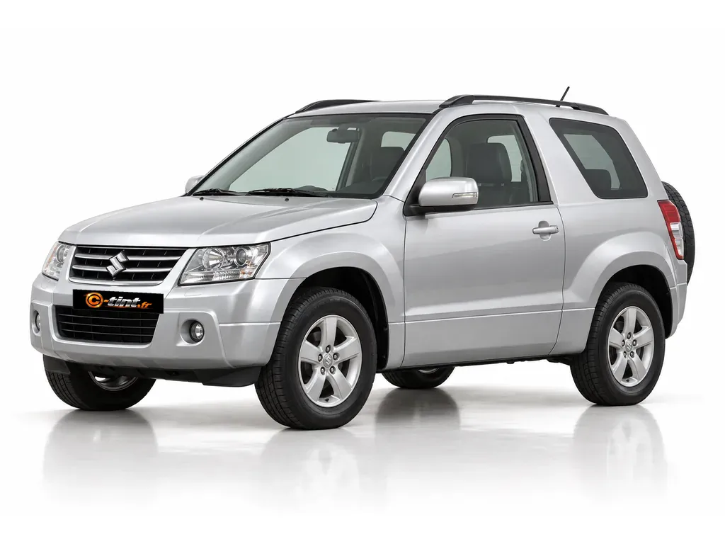 Suzuki Grand Vitara JT — Génération 2 — 3 portes · SUV · 3 portes — vue trois-quarts avant vers la gauche