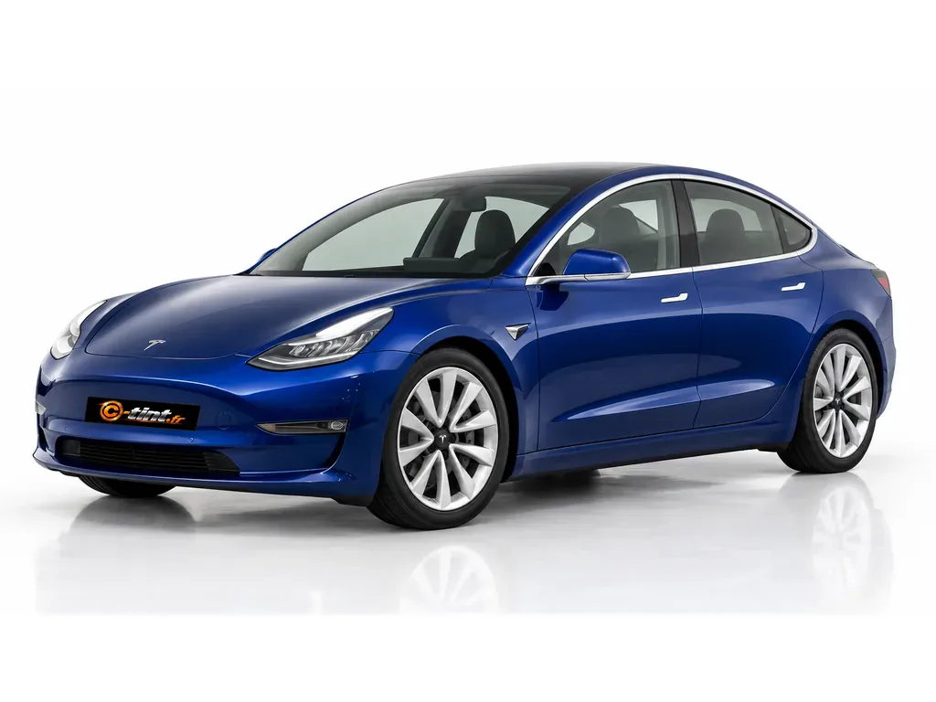 Tesla Model 3 Phase 1 — Lunette complète · Berline · 4 portes — vue trois-quarts avant vers la gauche
