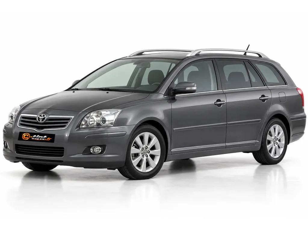 Toyota Avensis T25 — Génération 2 — Phase 2 — Break · Break · 5 portes — vue trois-quarts avant vers la gauche