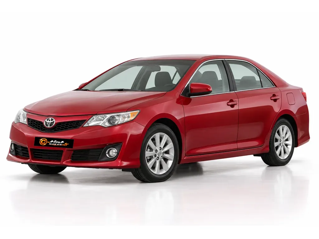 Toyota Camry XV50 — Génération 7 — Berline · Berline · 4 portes — vue trois-quarts avant vers la gauche