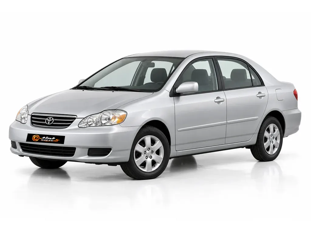 Toyota Corolla E120/E130 — Génération 9 — Berline · Berline · 4 portes — vue trois-quarts avant vers la gauche