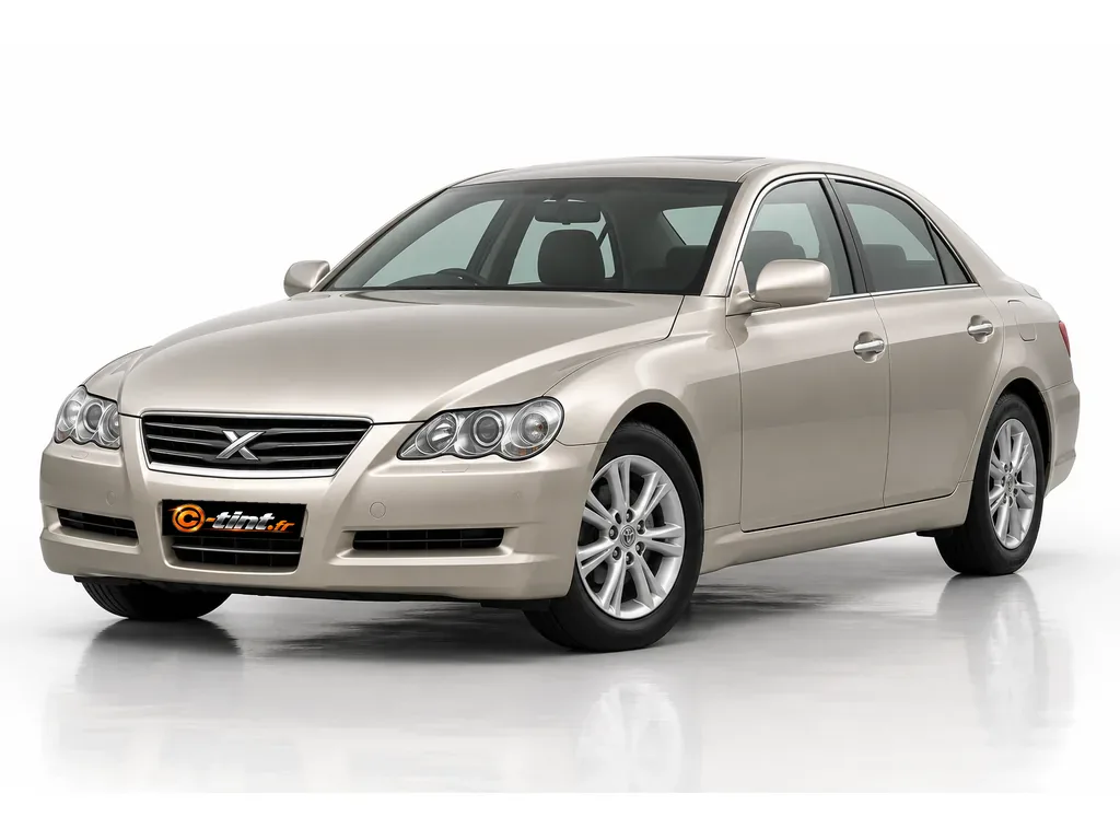 Toyota Mark X X120 — Génération 1 — Berline · Berline · 4 portes — vue trois-quarts avant vers la gauche