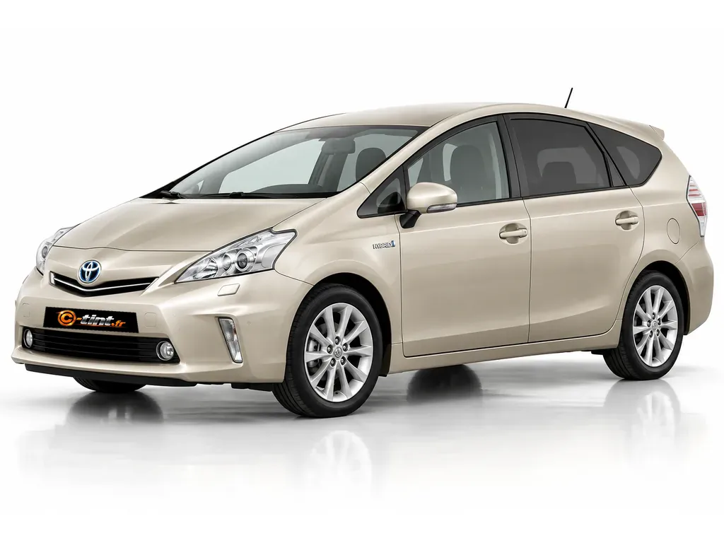Toyota Prius+ XW40 — Prius+ / Prius v · Monospace · 5 portes — vue trois-quarts avant vers la gauche