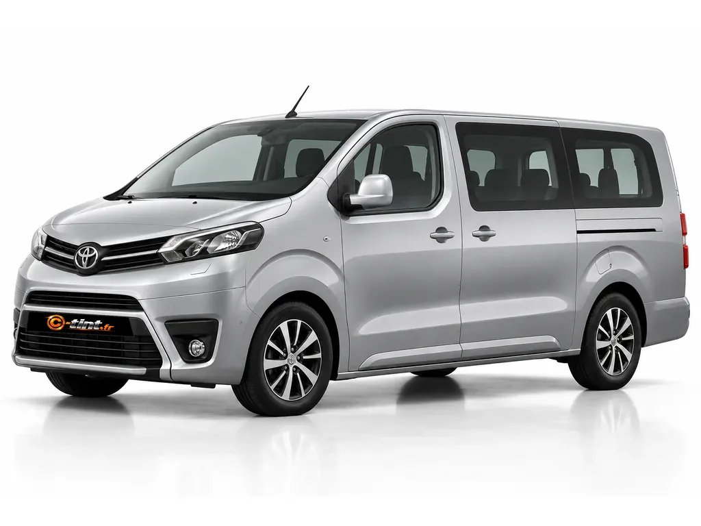 Toyota ProAce Verso Verso · Monospace · 5 portes — vue trois-quarts avant vers la gauche