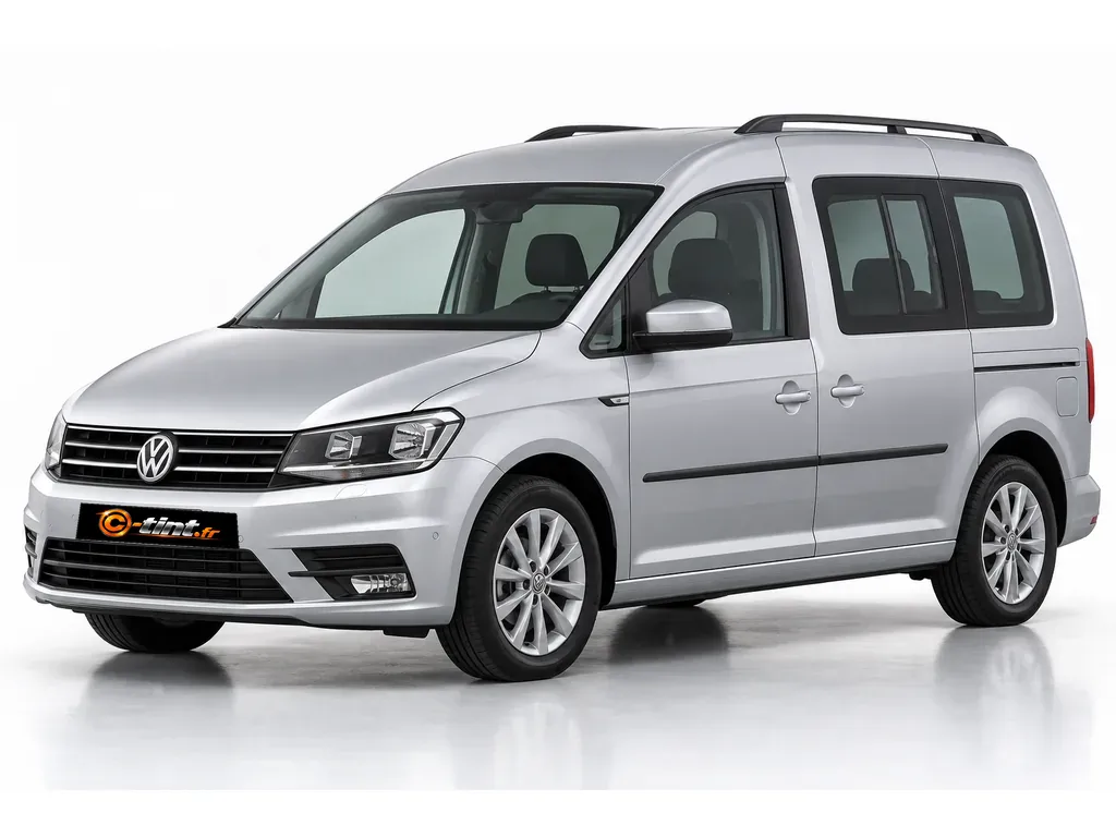 Volkswagen Caddy 2k — Génération 4 — 1 porte latérale,1 vitre coulissante droite , 1 vitre fixe gauche et hayon · Monospace · 4 portes — vue trois-quarts avant vers la gauche