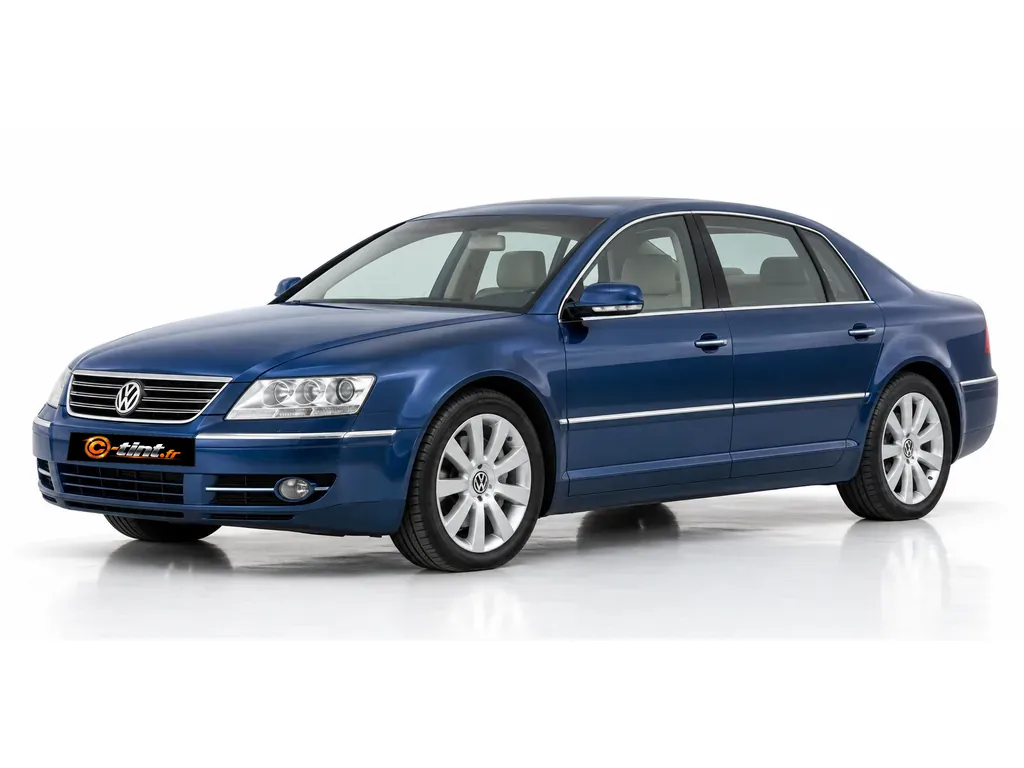Volkswagen Phaeton Génération 1 — Phase 1 · Berline · 4 portes — vue trois-quarts avant vers la gauche